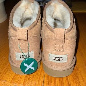 UGGS Classic Ultra Mini Chestnut M10/W11